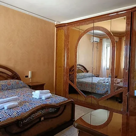 Casa de hóspedes Life 3*