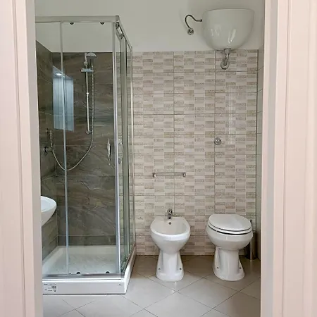 Life Guest house